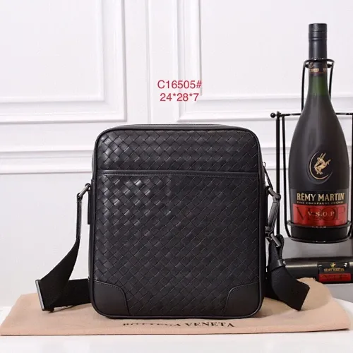All categories 💚 Top version men’s bags 💚 BV 2024 new BV crossbody bag